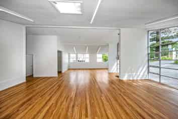 MODERN, REFURBISHED OFFICES AND WORKSHOP
