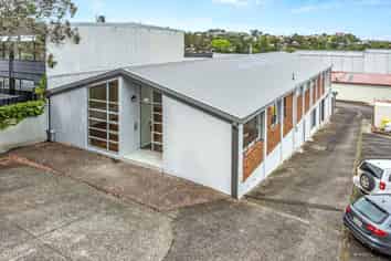 MODERN, REFURBISHED OFFICES AND WORKSHOP
