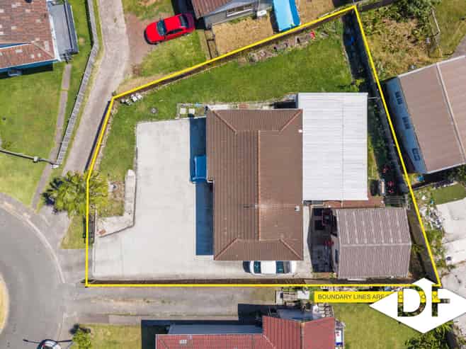 27 Palermo Place, Clover Park