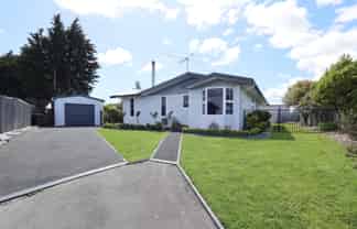 28 Iona Court, Strathern