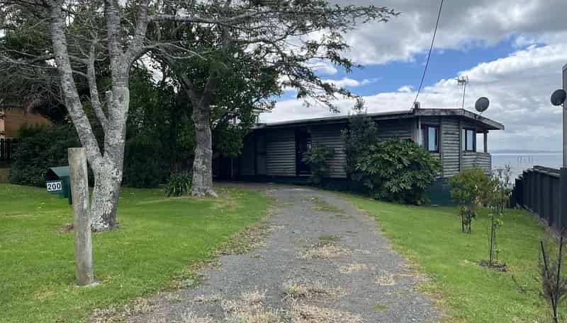 200 Vipond Road, Stanmore Bay