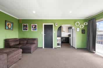 1 Woolston Court, Woolston