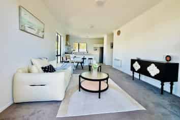 7 Awamarino Way, Westgate