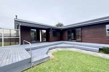 16a Tennyson Street, Trentham