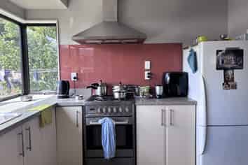 16a Tennyson Street, Trentham