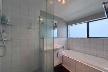 16a Tennyson Street, Trentham