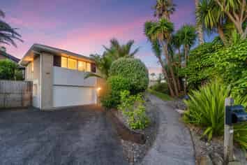 15 Ambassador Glade, Orewa