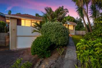 15 Ambassador Glade, Orewa