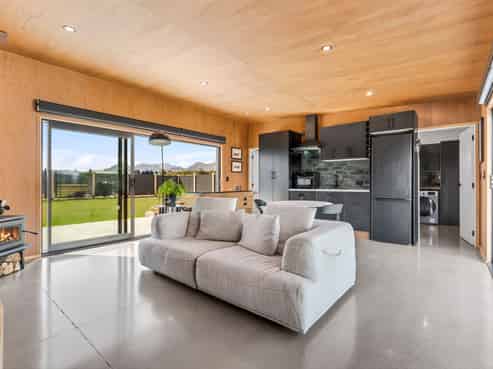 15 Lost Burn Road, Lake Hawea