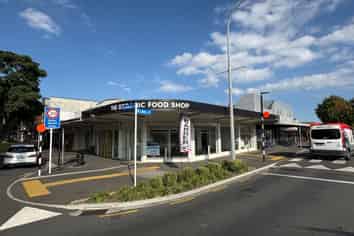 High Profile Prime Retail Site  