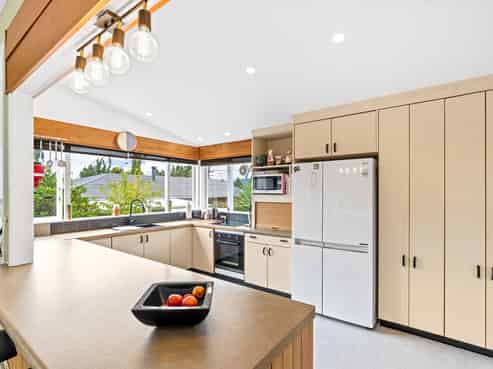 255 Cambridge Street, Levin