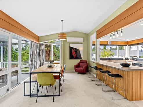 255 Cambridge Street, Levin