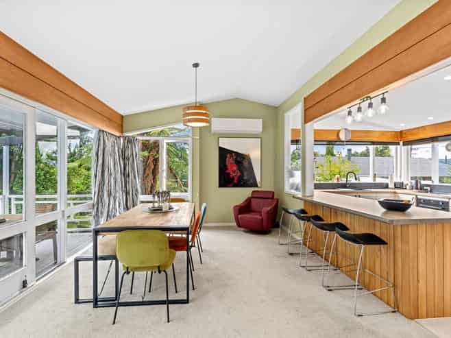 255 Cambridge Street, Levin