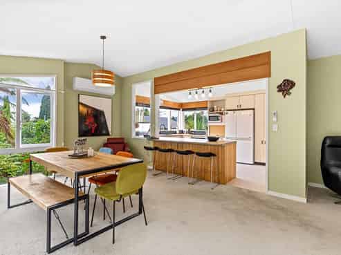 255 Cambridge Street, Levin