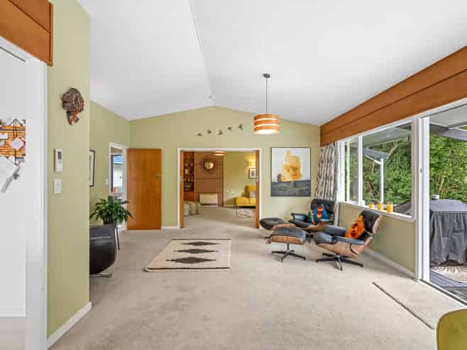 255 Cambridge Street, Levin