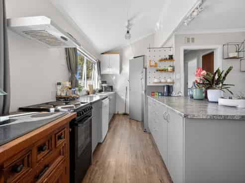 2/120 Muritai Street, Tahunanui