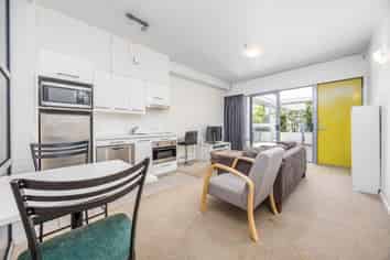 202/155 Beach Road, Auckland Central