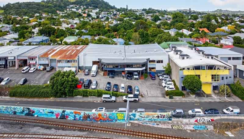 8-10 Haultain Street, Mount Eden