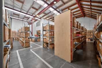 CITY FRINGE WAREHOUSE / OFFICE
