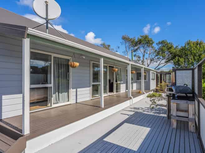 175 Raumati Road, Raumati Beach