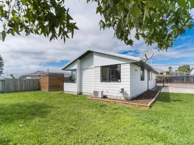 30 Peppertree Glade, Kelvin Grove