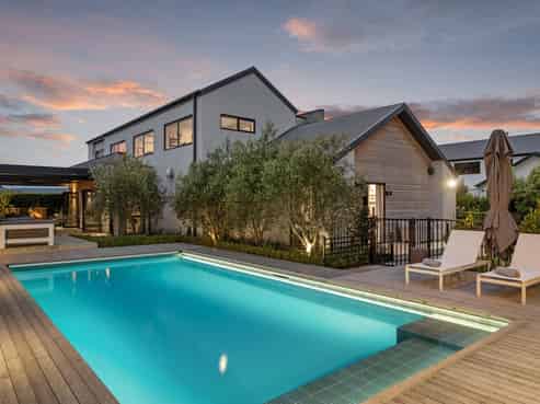 29 Carnaveron Drive, Lincoln