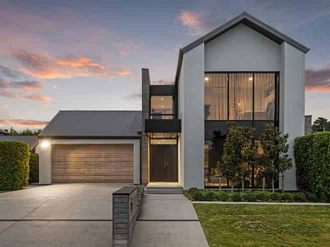 29 Carnaveron Drive, Lincoln