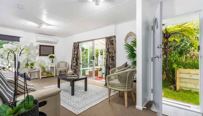 25 Clapham Grove, Stokes Valley