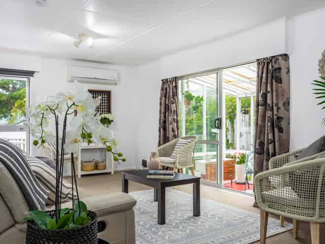 25 Clapham Grove, Stokes Valley