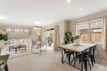 16 Havenbrook Way, Pyes Pa