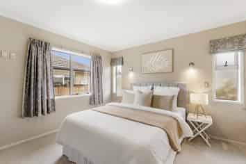 16 Havenbrook Way, Pyes Pa