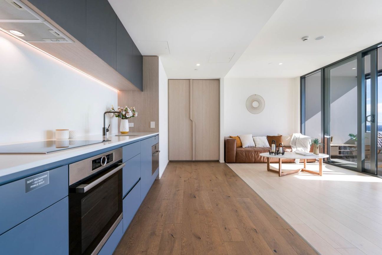 Luxury 1 Bed in Prestigious Pacifica - Więcej