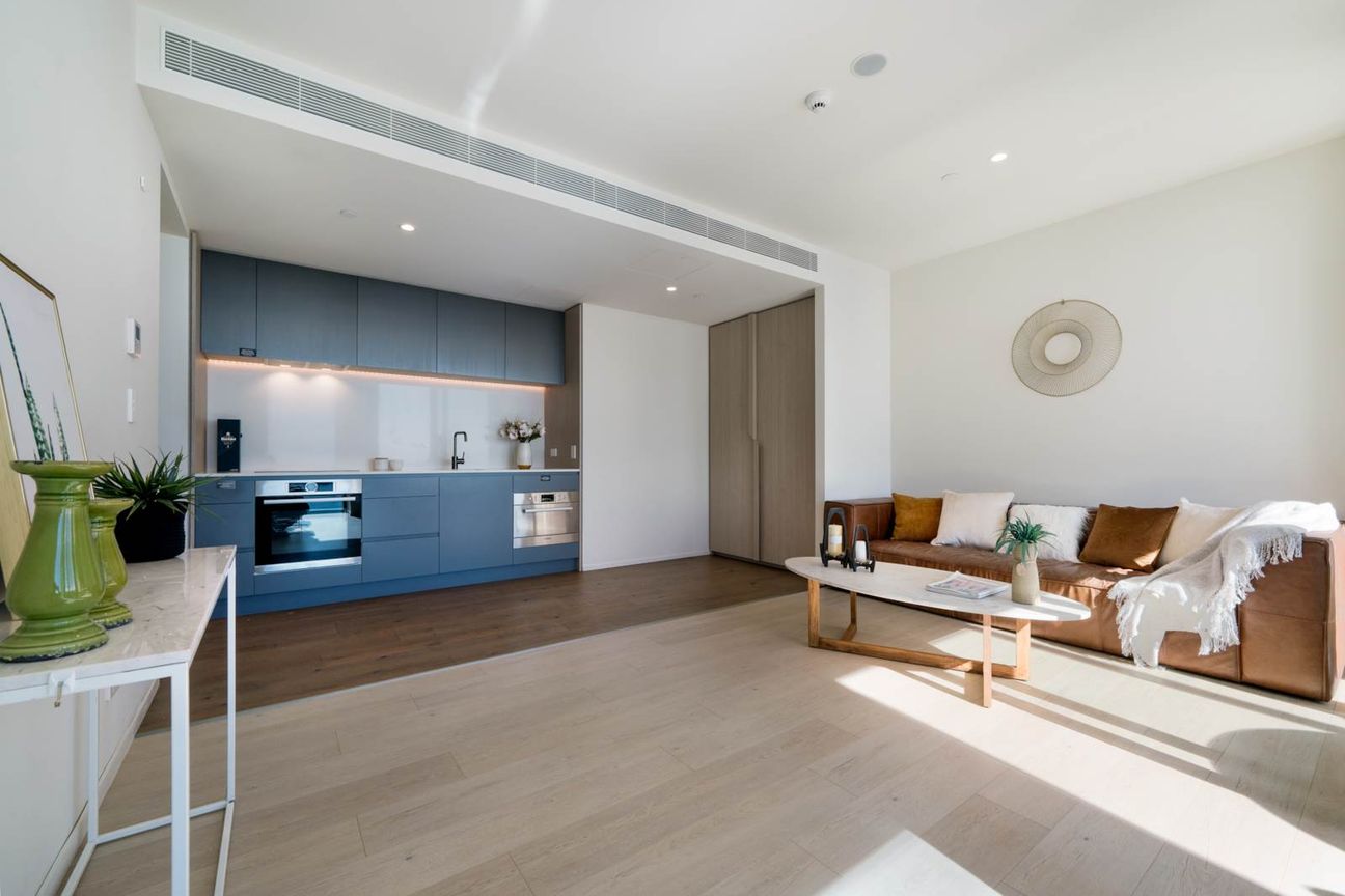 Luxury 1 Bed in Prestigious Pacifica - Widok 4