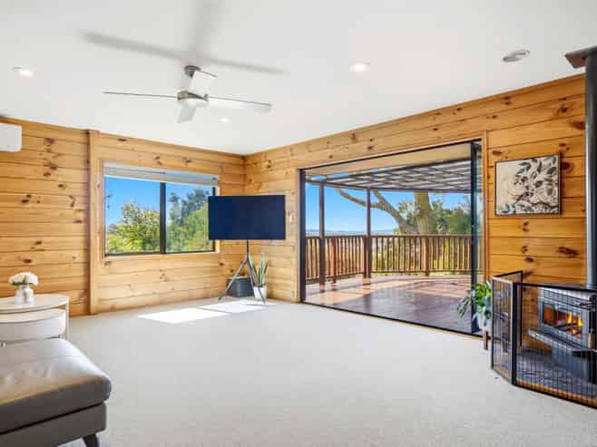 3 Tawhana Crescent, Red Beach