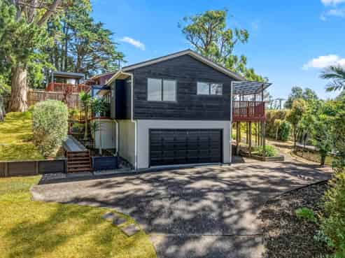 3 Tawhana Crescent, Red Beach