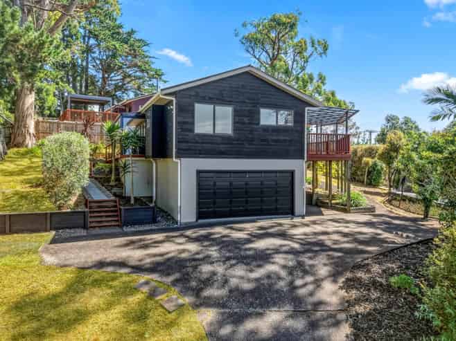 3 Tawhana Crescent, Red Beach