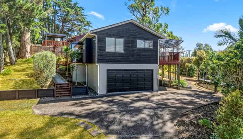 3 Tawhana Crescent, Red Beach