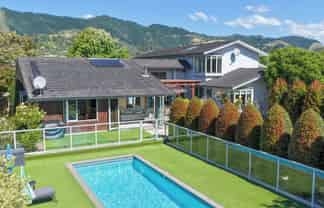 16 Aratia Way, Richmond