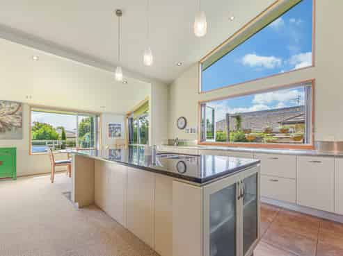 16 Aratia Way, Richmond