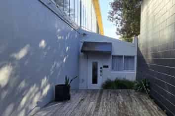 Boutique Retail or Wellness Suite - Orakei Bay