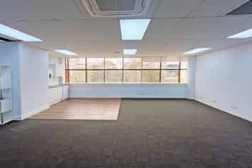 OFFICE IN THE HEART OF MANUKAU CBD
