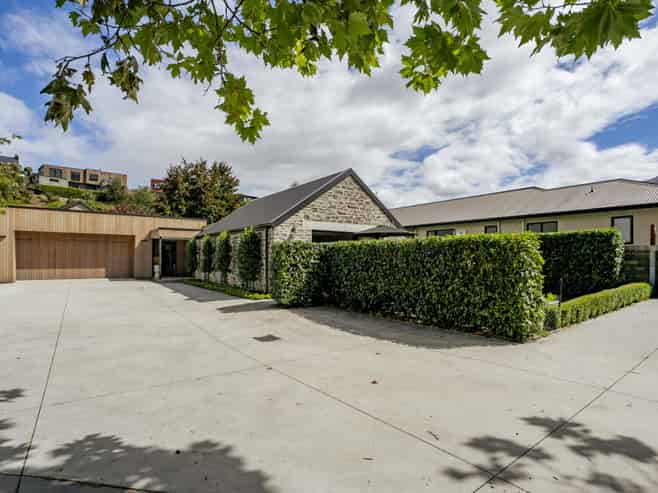90-90A Centennial Avenue, Arrowtown