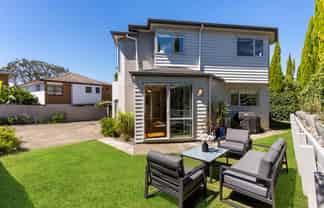 2/46 Raleigh Road, Northcote