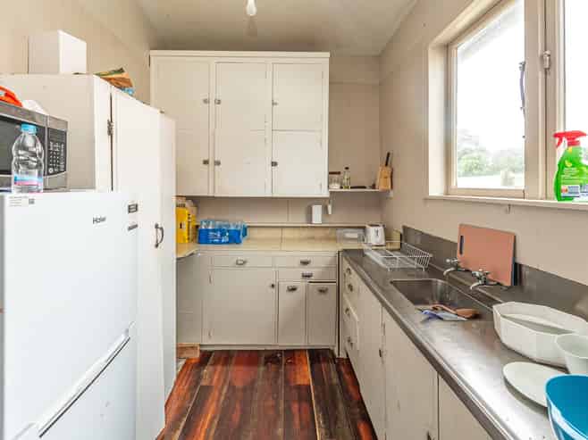 16 Aotea Street, Castlecliff