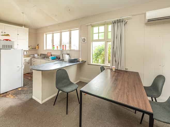 16 Aotea Street, Castlecliff