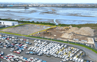 Large Heavy Industrial Yard, w/ utilities 