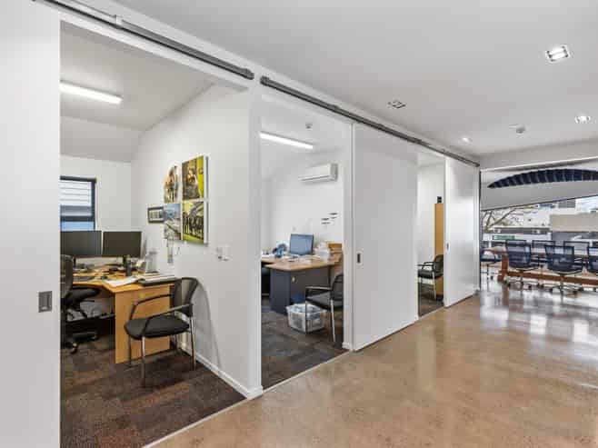 CBD Fringe Office – Lease Whole or Part