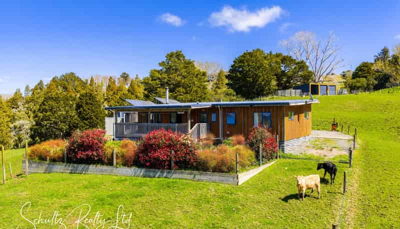 32 Nikau Lane, Maungaturoto