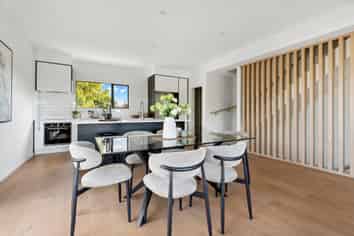 3/21 Erima Avenue, Point England