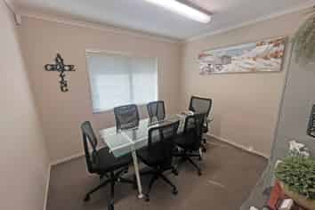 GROUND FLOOR OFFICE ALONG TE IRIRANGI DRIVE
